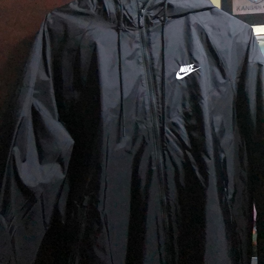 Black Nike Windbreaker